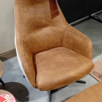 Relaxsessel mit Hocker